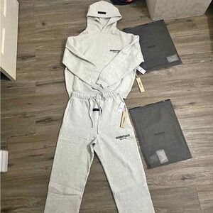 New ESSENTIALS Hoodie & Jogger Set - Light Gray